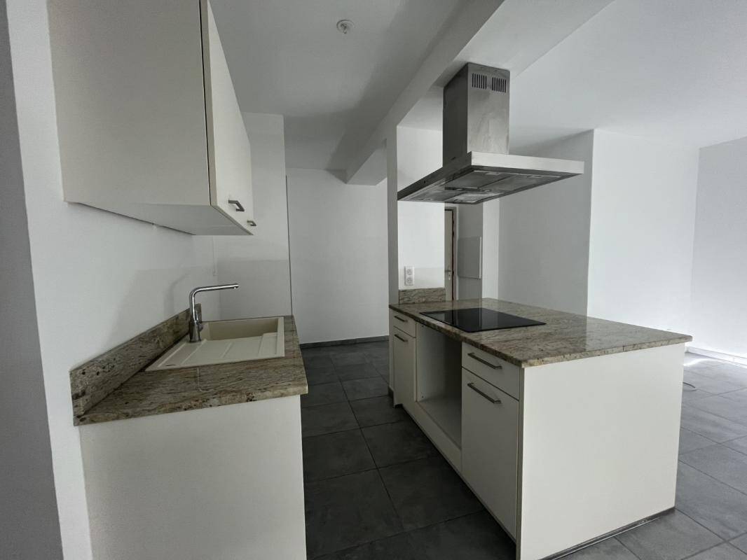 Maison à louer, 72m², AJACCIO