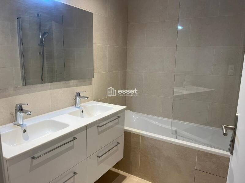 Maison à louer, 79m², PARIS 7E