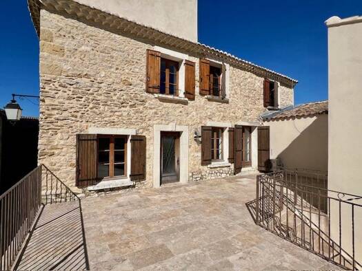 Maison à louer 940 € 5 pièces 3 chambres 90 m² Saint-Laurent-des-Arbres 30126