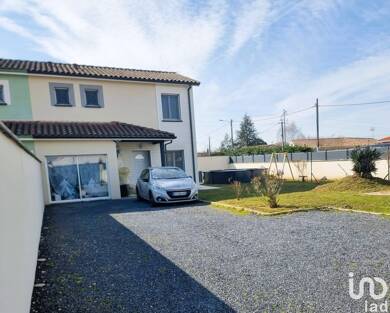 Maison à vendre 285 000 € 4 pièces 3 chambres 99 m² Izon 33450