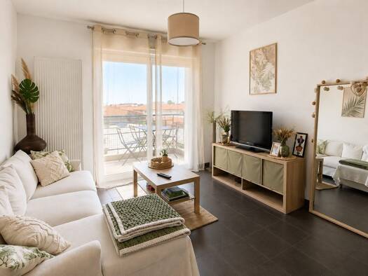 Appartement à vendre 214 000 € 2 pièces 1 chambre 46 m² Étage 3/3 Est Saint-Vincent-de-Tyrosse 40230