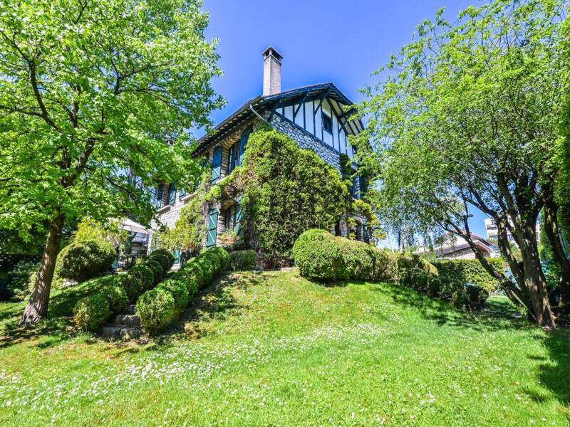 Maison à vendre, 242m², SAINT MAUR DES FOSSES