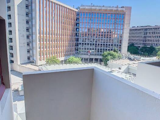 Appartement à louer 595 € 1 pièce 19 m² 7ème étage La Timone Marseille 10ème arrondissement 13010