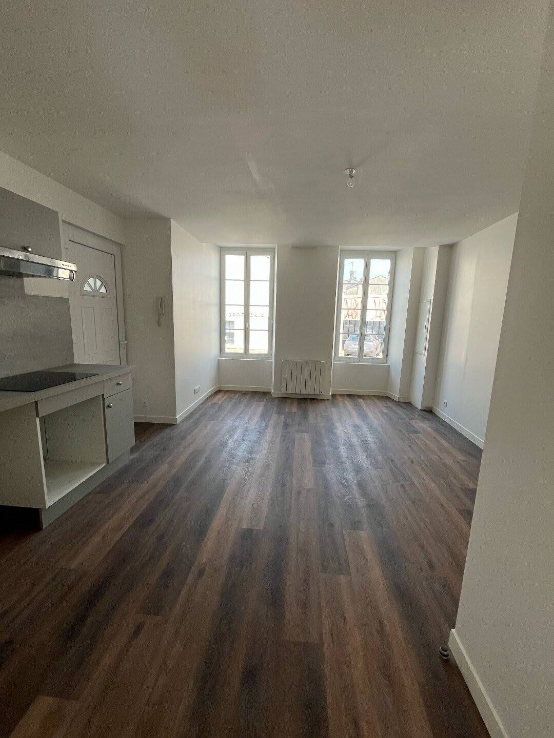 Maison à louer, 38m², BURIE