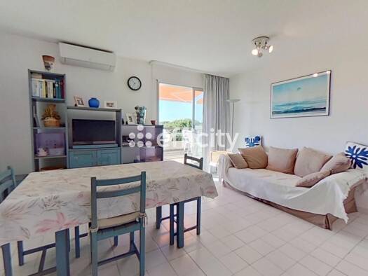 Appartement à vendre 369 000 € 3 pièces 2 chambres 46 m² Étage 3/3 Sud La Grande-Motte 34280