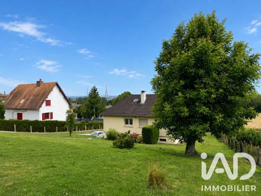 Maison de plain-pied à vendre 262 500 € 3 pièces 2 chambres 77 m² 1 781 m² de terrain La Rivière-Saint-Sauveur 14600