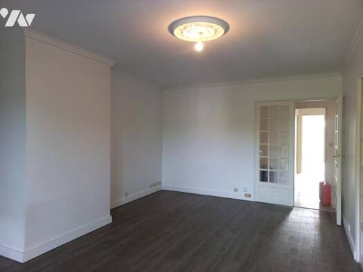 Appartement à louer 1 350 € 3 pièces 2 chambres 80 m² Étage 3/3 Chantilly 60500
