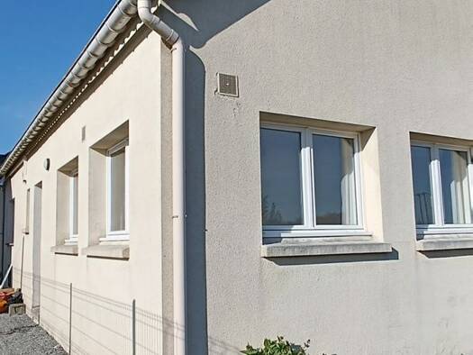 Appartement à louer 500 € 2 pièces 1 chambre 55 m² RDC Laurenan 22230