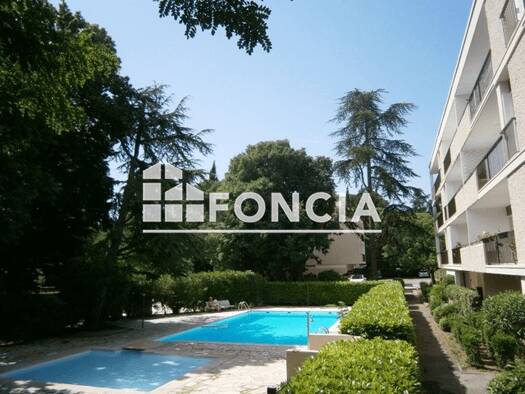 Appartement à louer 980 € 4 pièces 3 chambres 85,6 m² Étage 1/4 Alouette Nîmes 30900