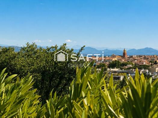 Appartement à vendre 2 630 000 € 4 pièces 2 chambres 130 m² Étage 1/5 Port de Saint-Tropez Saint-Tropez 83990