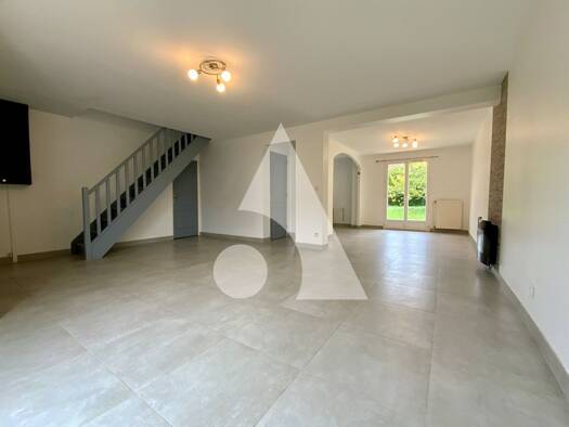 Maison à louer 1 686 € 5 pièces 4 chambres 114 m² 489 m² de terrain Marolles-en-Hurepoix 91630