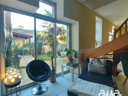 Maison à vendre 298 500 € 6 pièces 5 chambres 179 m² 239 m² de terrain Nord Boulogne-Nord Bourg Saint-Philbert-de-Grand-Lieu 44310