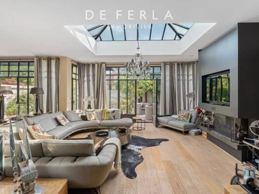 Villa à vendre 2 098 000 € 12 pièces 6 chambres 370 m² La Varenne Saint-Maur-des-Fossés 94210