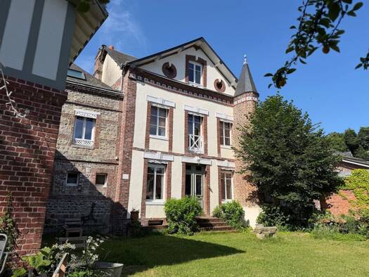 Villa à vendre 1 100 000 € 8 pièces 5 chambres 200 m² 452 m² de terrain Veules-les-Roses 76980