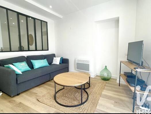 Appartement à vendre 260 000 € 2 pièces 1 chambre 31 m² Étage 1/2 Grande Couronne Cassis 13260