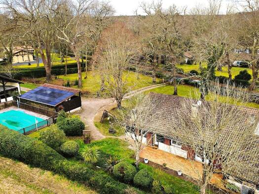 Maison à vendre 624 000 € 8 pièces 6 chambres 230 m² 5 000 m² de terrain Saint-Geours-de-Maremne 40230