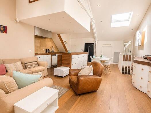 Duplex à vendre 190 000 € 4 pièces 3 chambres 89 m² Étage 2/3 Saint-Antonin-Noble-Val 82140