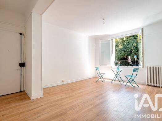 Appartement à vendre 400 000 € 2 pièces 1 chambre 44,54 m² RDC/8 Secrétan Paris 19ème arrondissement 75019