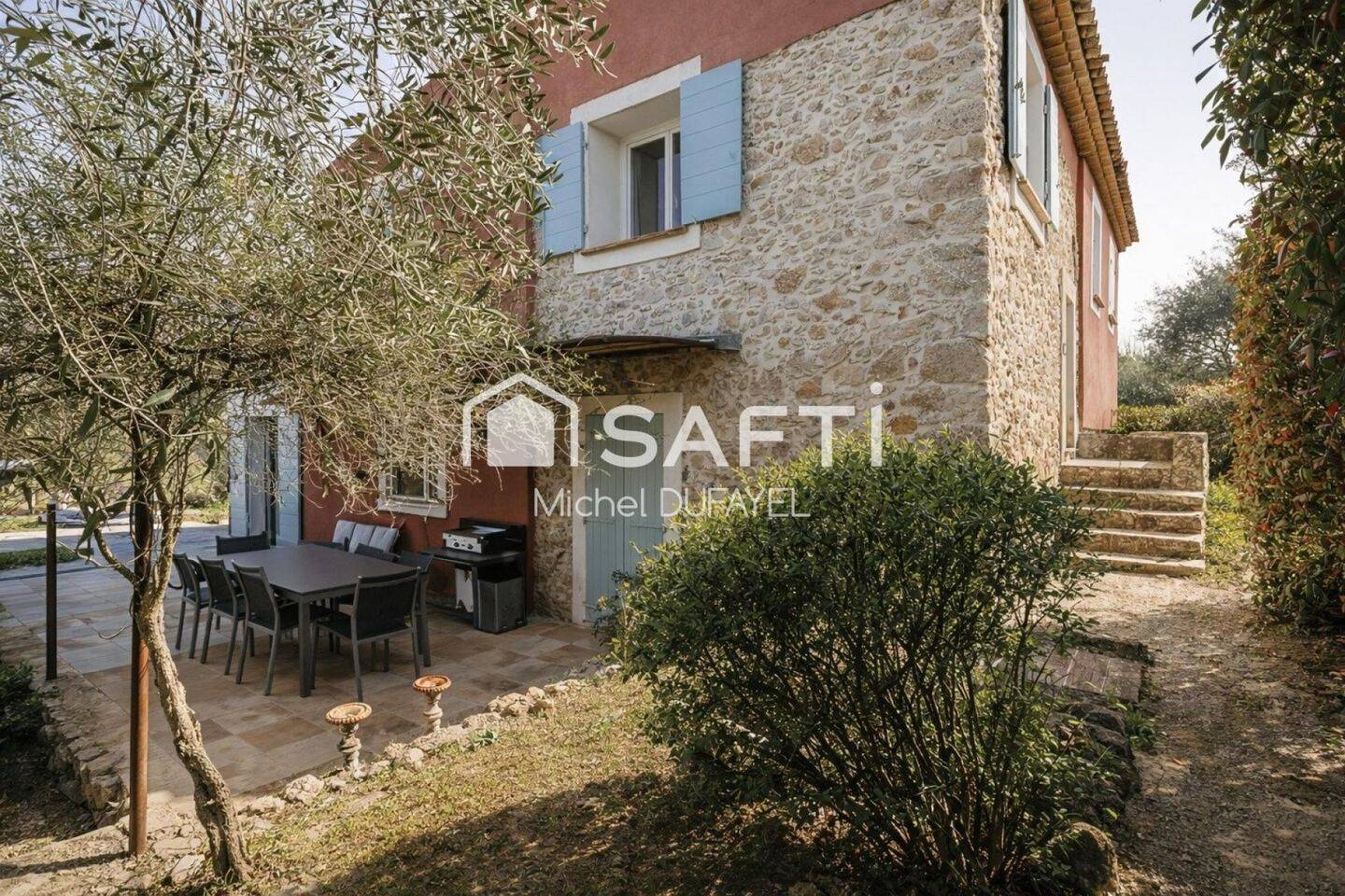 Maison à vendre, 205m², BAGNOLS EN FORET