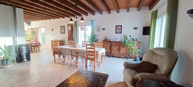 Maison à vendre, 213m², SAINT JEAN DE GONVILLE