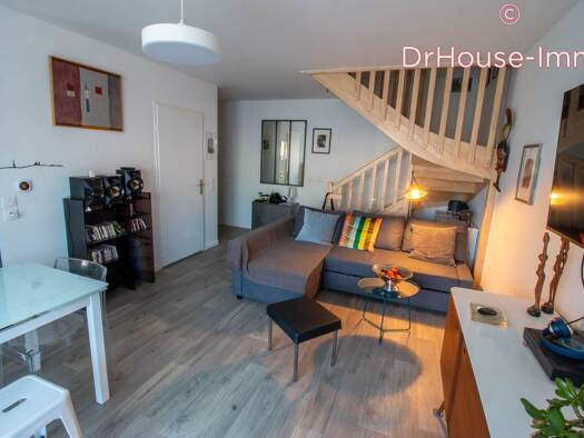 Duplex à vendre 260 000 € 3 pièces 2 chambres 69 m² RDC/1 Mauchamps 91730