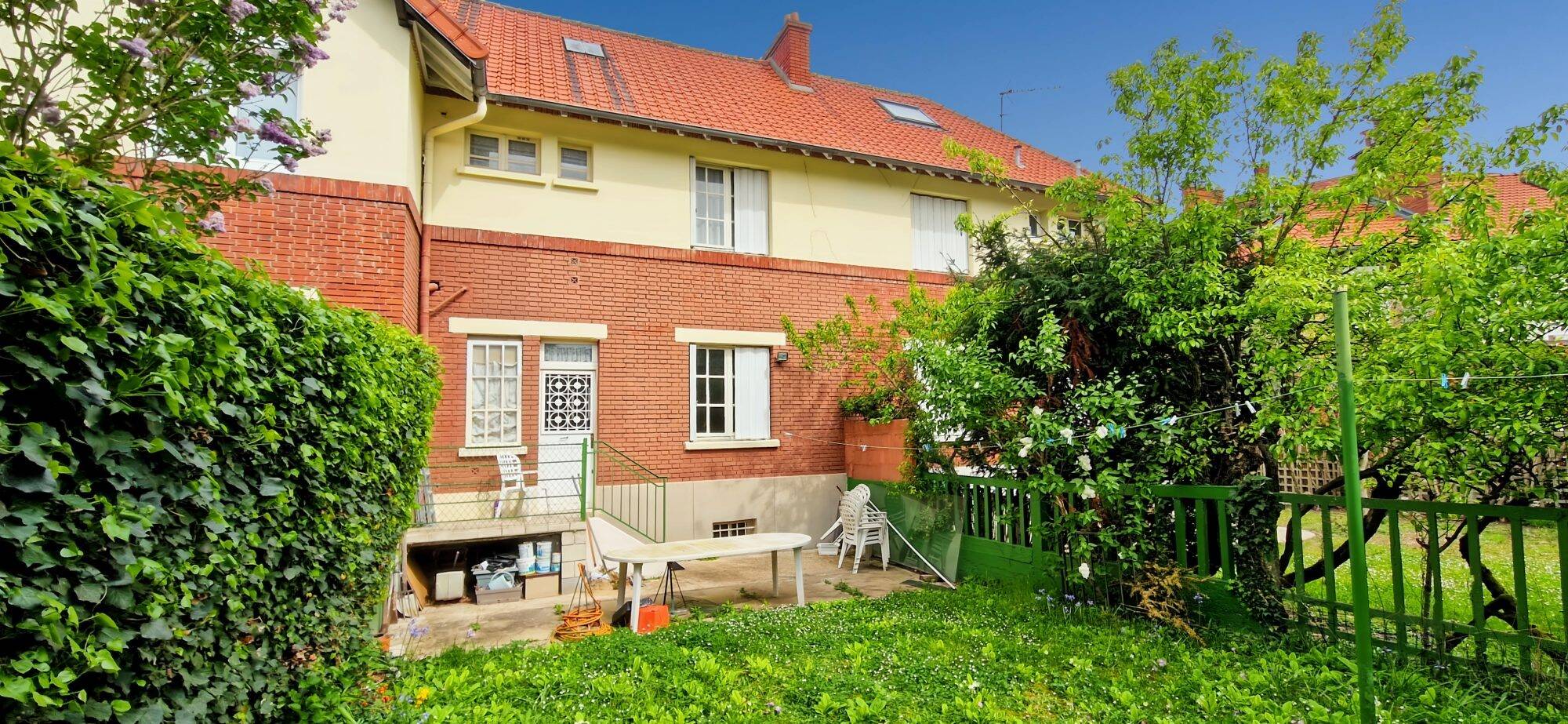 Maison à vendre, 97m², SURESNES