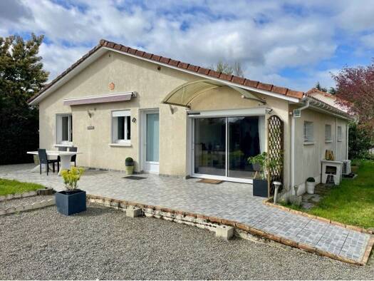 Maison à vendre 193 500 € 4 pièces 3 chambres 125 m² 1 200 m² de terrain Vic-en-Bigorre 65500