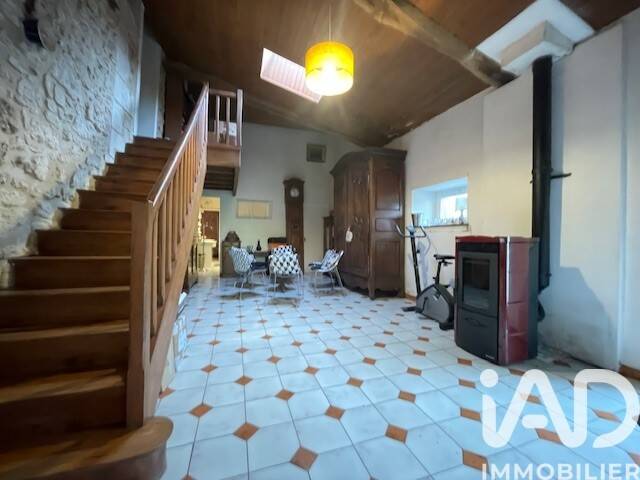 Maison à vendre, 210m², NIEUL LES SAINTES