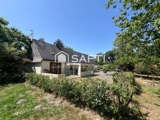 Maison de plain-pied à vendre 279 000 € 7 pièces 4 chambres 180 m² 5 317 m² de terrain Saffré 44390