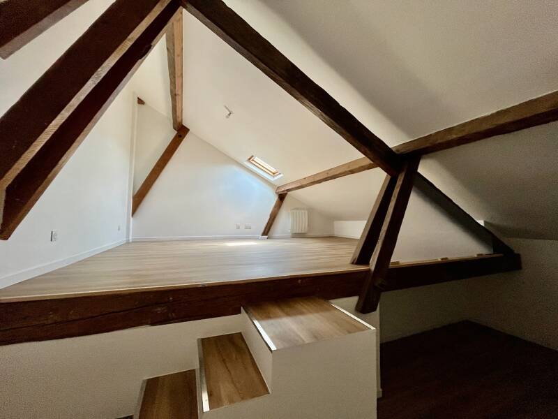 Maison à louer, 73m², SAINTE LIVRADE SUR LOT