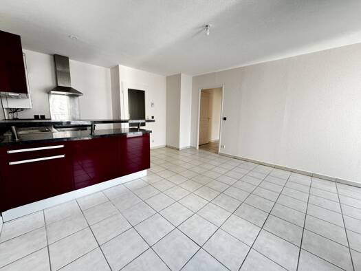 Appartement à vendre 205 000 € 3 pièces 2 chambres 58,6 m² Étage 2/4 Grenoble 38000