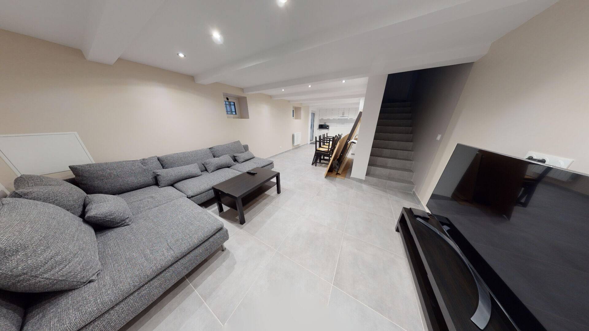 Maison à louer, 12m², IVRY SUR SEINE