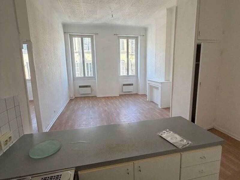 Maison à louer, 38m², MARSEILLE 6E