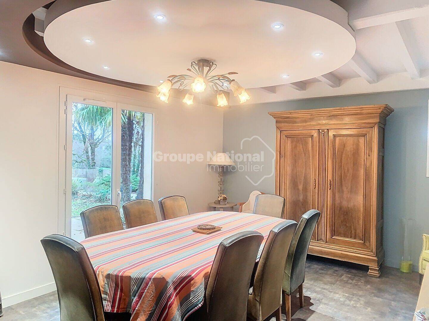 Maison à vendre, 237m², MONTMERLE SUR SAONE