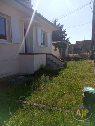Maison à louer 1 000 € 4 pièces 3 chambres 78 m² Soulac sur Mer 33780