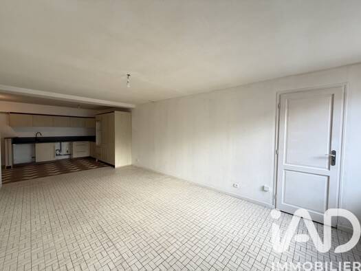 Maison de ville à vendre 126 000 € 4 pièces 2 chambres 87 m² 122 m² de terrain Mézeray 72270