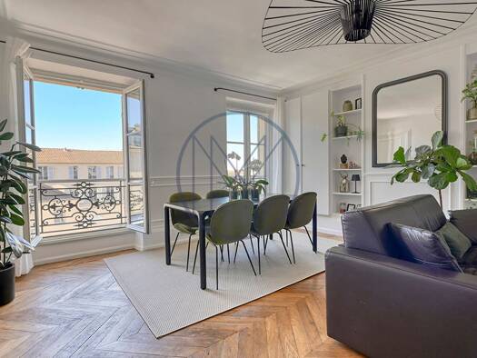 Appartement à vendre 569 000 € 3 pièces 2 chambres 73 m² Étage 2/4 Chantiers Versailles 78000