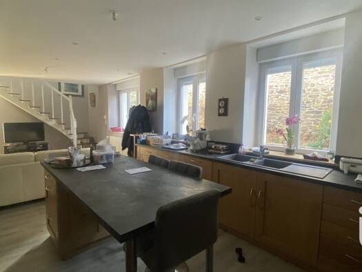 Immeuble à vendre 168 000 € 785 m² Le Cloître-Pleyben 29190