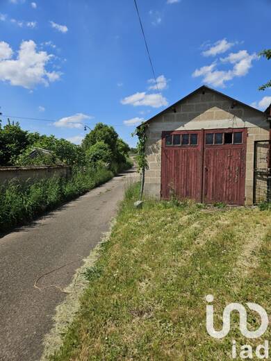 Garage/Stationnement à vendre 13 000 € 35 m² Armeau 89500