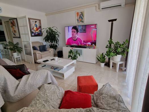 Appartement en viager 82 000 € 4 pièces 2 chambres 77 m² Étage 2/7 Les Rascas-La Ferrage Marignane 13700