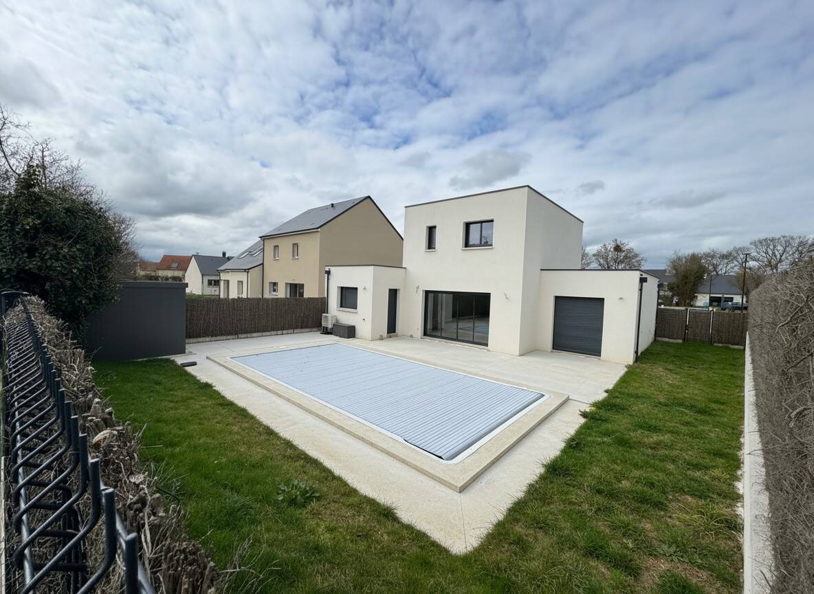Maison à vendre, 112m², SAVIGNE L'EVEQUE