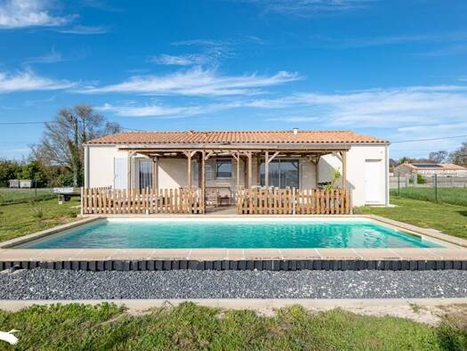 Maison de plain-pied à vendre - neuf 239 625 € 4 pièces 2 chambres 72 m² 828 m² de terrain Authon-Ébéon 17770