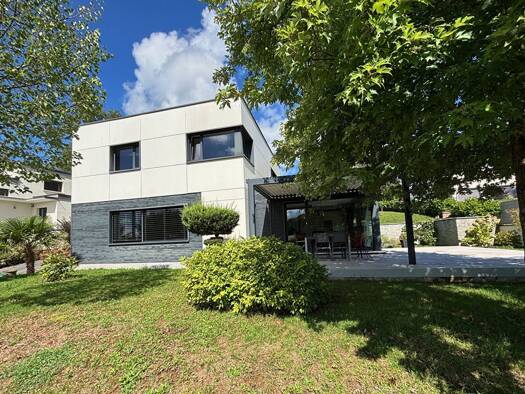 Maison à vendre 549 000 € 7 pièces 4 chambres 172 m² 883 m² de terrain Pelousey 25170