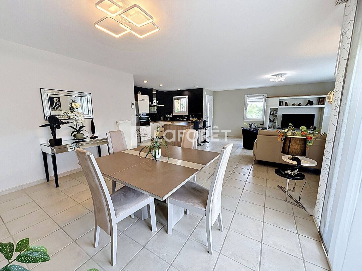 Maison à vendre, 102m², MONTREVEL EN BRESSE
