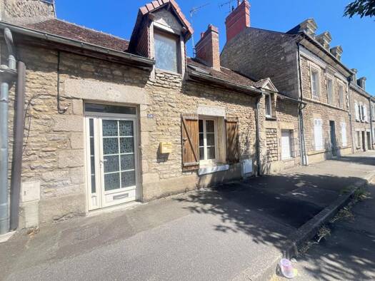 Maison de ville à vendre 117 500 € 4 pièces 2 chambres 70 m² Ecouves Alençon 61000