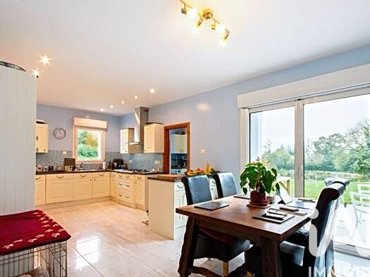Maison de plain-pied à vendre 337 000 € 5 pièces 3 chambres 128 m² 14 246 m² de terrain Les Portes du Coglais 35460