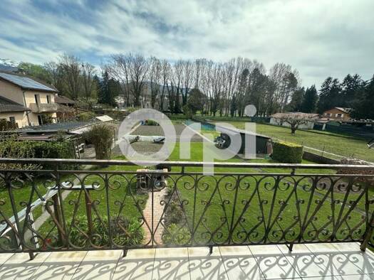 Appartement à vendre 450 000 € 3 pièces 3 chambres 123 m² Bidal Péri-Domaine Universitaire Saint-Martin-d'Hères 38400