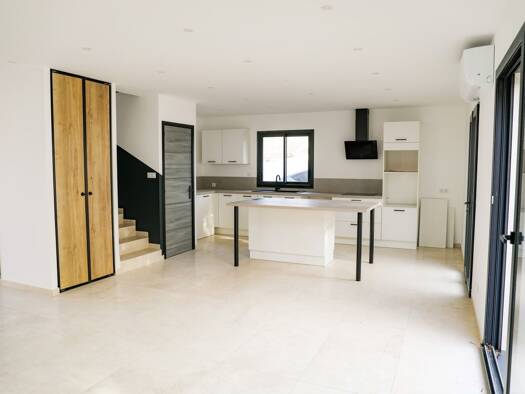 Villa à vendre 435 000 € 4 pièces 3 chambres 98 m² 337 m² de terrain Est Gignac-la-Nerthe 13180