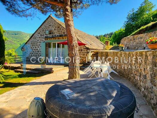 Maison à vendre 299 000 € 6 pièces 3 chambres 169 m² La Rochette 07310