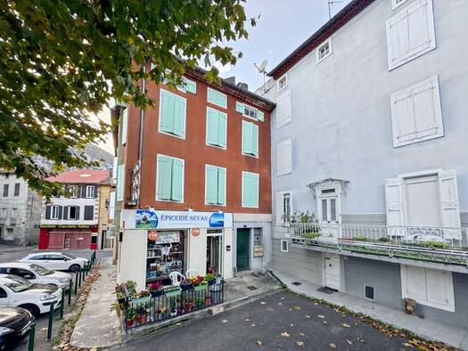 Duplex à vendre 58 000 € 3 pièces 2 chambres 58 m² Étage 2/3 Tarascon-sur-Ariège 09400